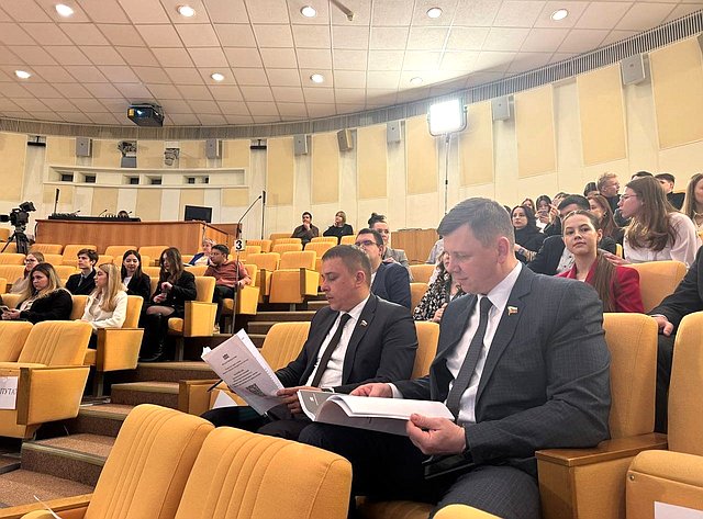 Айрат Гибатдинов выступил в ходе парламентских слушаний на тему «Обеспечение безопасности в образовательных организациях: анализ проблем и предложения по их преодолению»