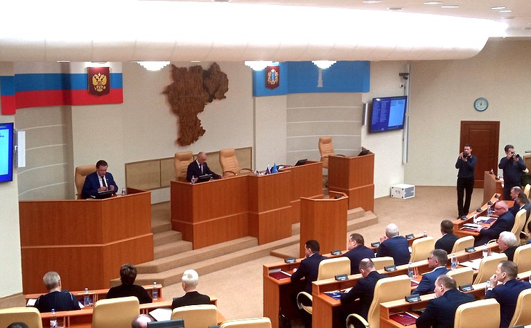 Сергей Рябухин в ходе рабочей поездки в регион принял участие в работе 69 заседания Законодательного Собрания Ульяновской области шестого созыва