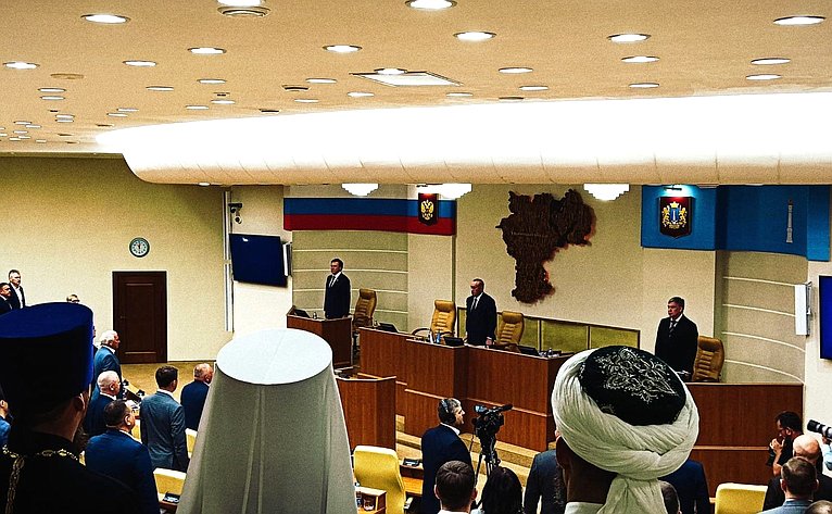 Сергей Рябухин в ходе своей рабочей поездки в регион принял участие в заседании регионального парламента