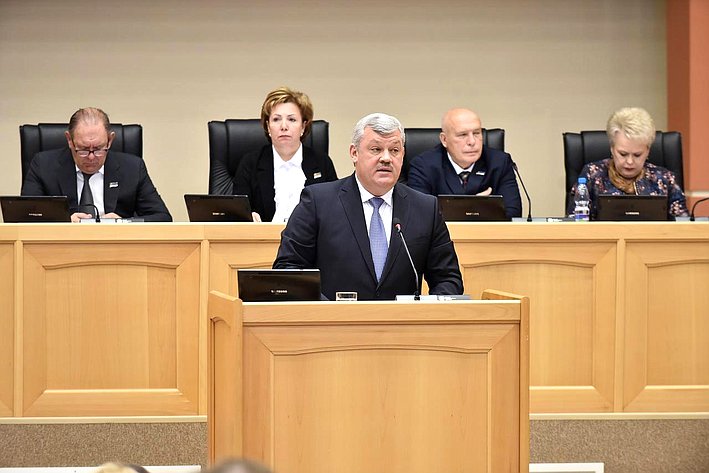 В ходе заседания Государственного Совета Республики Коми Глава региона Сергей Гапликов представил отчет о работе Правительства в 2018 году