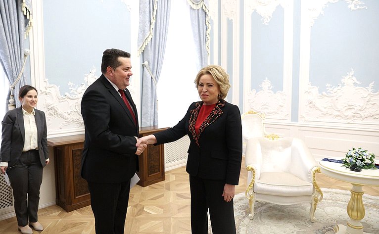 Валентина Матвиенко провела встречу с Председателем Народной скупщины Республики Сербской (Босния и Герцеговина) Ненадом Стевандичем