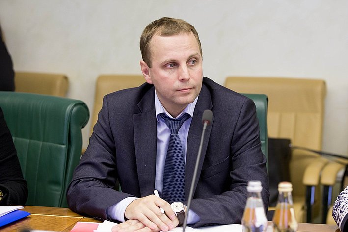 Совещание Комитета СФ по социальной политике с представителями гостиничного и туристического бизнеса