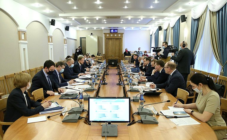 Выездное совещание Комитета СФ по экономической политике в Барнауле