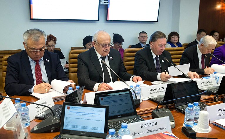 Расширенное совещание Комитета СФ по обороне и безопасности
