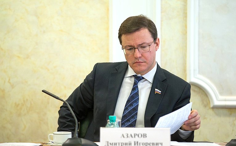 Д. Азаров на заседании Совета социальных инноваций субъектов Российской Федерации при верхней палате парламента