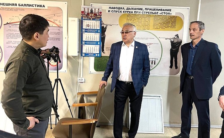 Баир Жамсуев осмотрел материальную базу кафедры стрельбы из лука в городе Чита