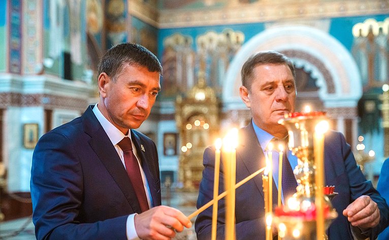 В рамках выездного заседания Комиссии СФ по развитию креативных (творческих) индустрий и народных художественных промыслов в России сенаторы посетили культурно-просветительные и социальные объекты
