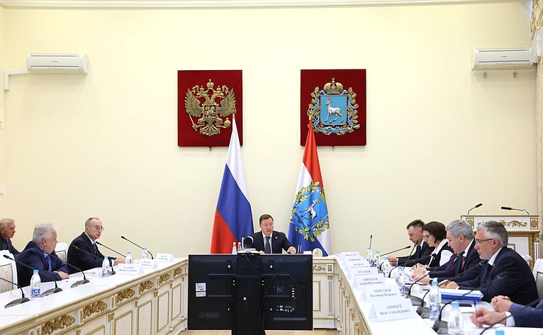 Андрей Кислов в Самаре принял участие в рабочей встрече с губернатором Самарской области Дмитрием Азаровым