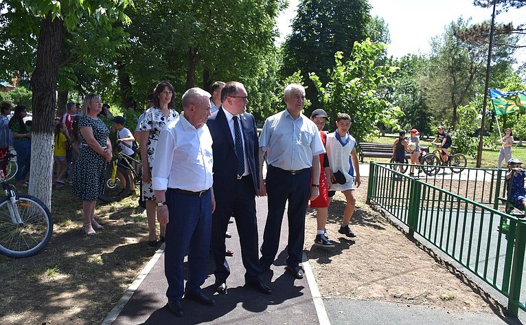 Владимир Бекетов принял участие в мероприятиях в честь 98-годовщины образования Успенского района Краснодарского края