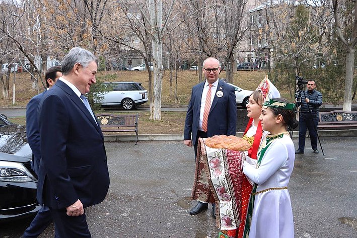 Делегация РФ во главе с заместителем Председателя СФ Юрием Воробьевым посетила с рабочим визитом Республику Армения
