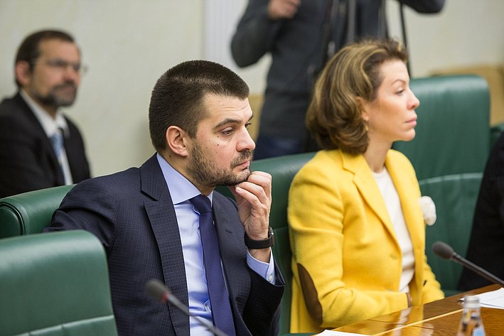 Заседание Комитета общественной поддержки жителей Юго-Востока Украины Мамедов