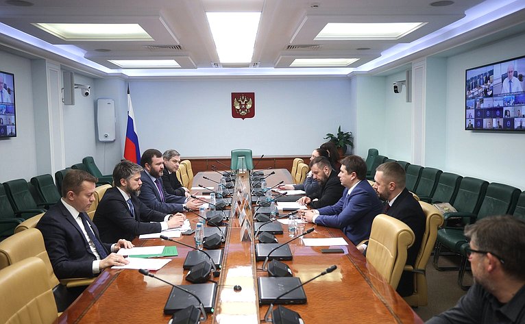 Совещание «Перспективы и проблемы привлечения государственных и частных инвестиций в экономики ДНР, ЛНР, Запорожской области и Херсонской области, а также вопросы развития преференциальных режимов на территориях этих субъектов РФ»