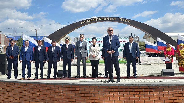 Баир Жамсуев поддержал фестиваль народного творчества в Забайкалье