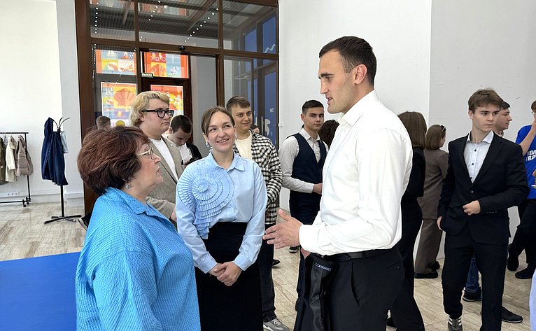 Людмила Талабаева в рамках региональной поездки провела встречу с молодежью в формате открытого диалога