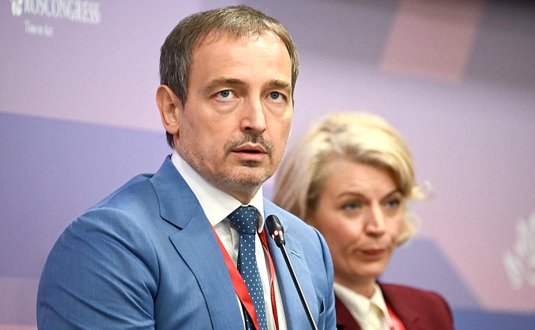 Сессии на тему «Совершенствование законодательного регулирования преференциальных режимов Дальнего Востока и Арктики». X Восточный экономический форум