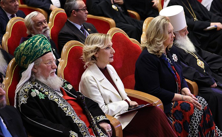 Инна Святенко приняла участие в пленарном заседании XXIV Всемирного русского народного собора