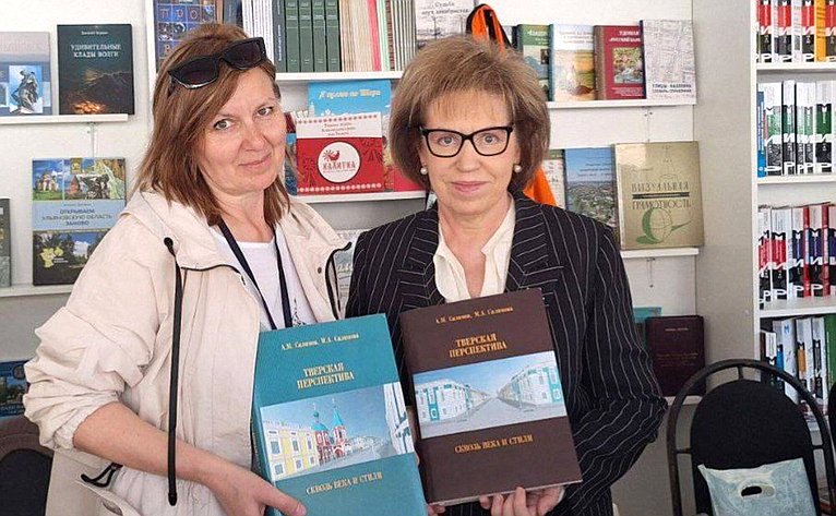 Людмила Скаковская посетила 11-й Книжный фестиваль «Красная площадь», проходящий в эти дни в Москве