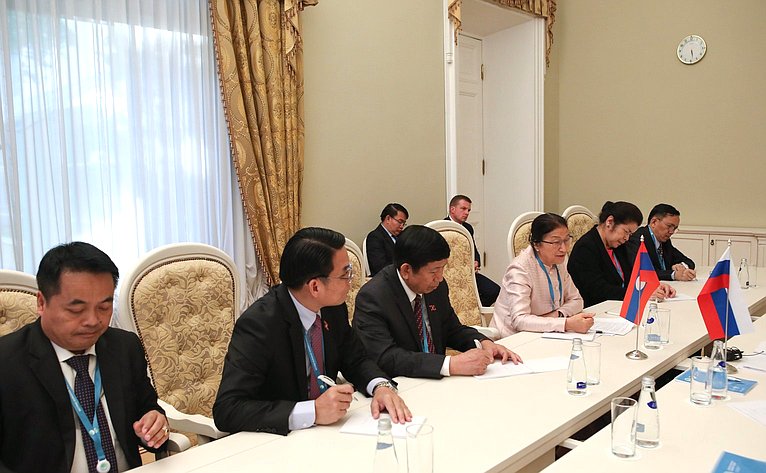 Валентина Матвиенко провела встречу с Председателем Национального собрания Лаоса Пани Ятхоту