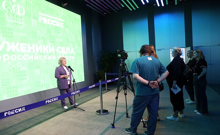 Елена Писарева
