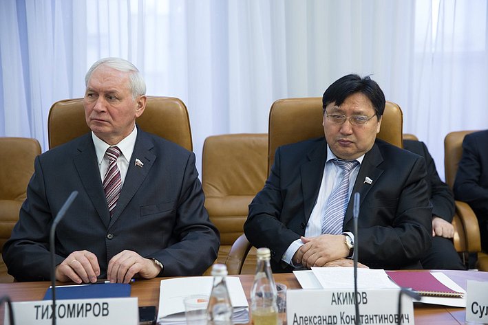 26-11-2013 Заседание Комитета по федеративному устройству-2 Тихомиров, Акимов