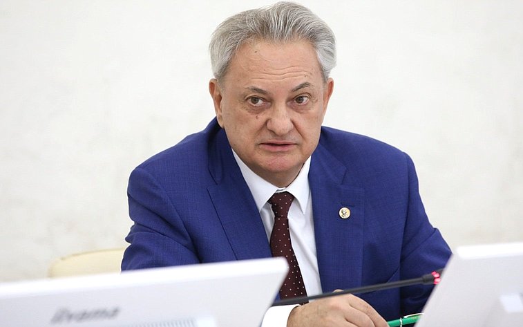 Сергей Митин провел парламентские слушания на тему «Актуальные вопросы реализации государственной политики в сфере ветеринарии»