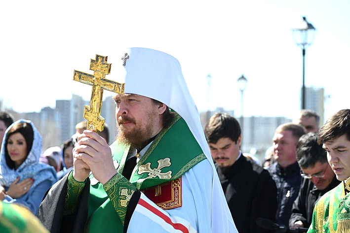 Маргарита Павлова приняла участие в церемонии освящения крестов для центрального купола строящегося Кафедрального собора Рождества Христова в Челябинске