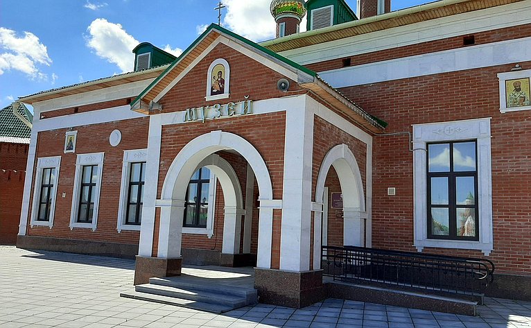 Сергей Мартынов посетил Музей истории православия в Йошкар-Оле