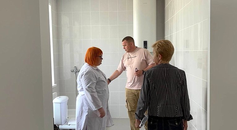 Игорь Кастюкевич посетил амбулаторию в селе Громовка Новотроицкого округа Херсонской области