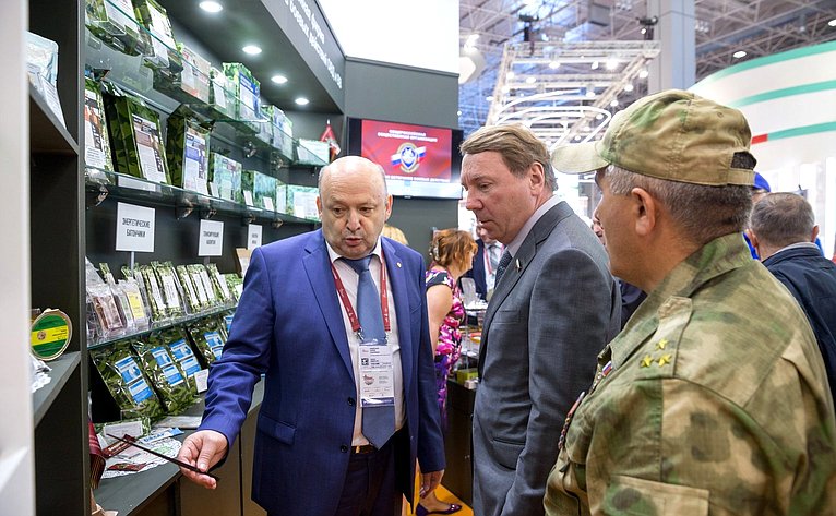 Члены Комитета СФ по обороне и безопасности приняли участие в работе Международного научно-технического форума «Армия-2019»