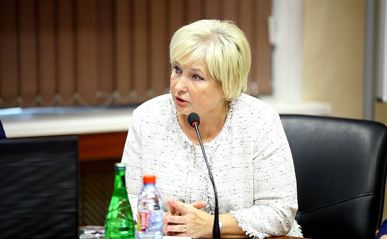 Л. Антонова посетила Раменское приборостроительное конструкторское бюро ...