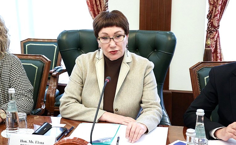 Елена Перминова