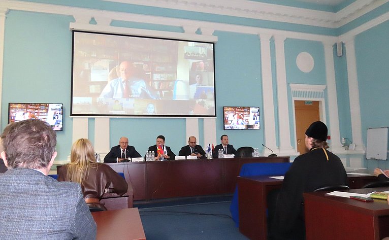 Олег Цепкин принял участие в пленарном заседании Общественной палаты Челябинской области