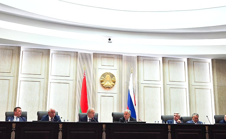Делегация Совета Федерации во главе с заместителем Председателя СФ Юрием Воробьевым посетила город Брест и приняла участие в 68-й сессии Парламентского Собрания Союза Беларуси и России