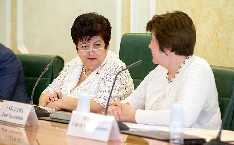 Л. Козлова и Л. Габбасова
