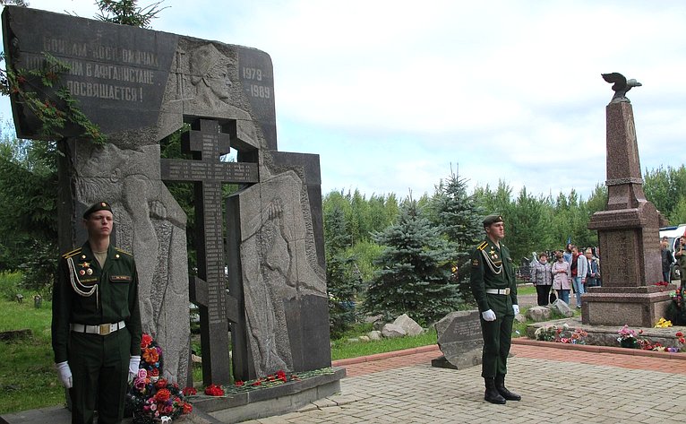 Михаил Козлов принял участие в мероприятии, посвященном памяти костромичей, погибших в боевых действиях