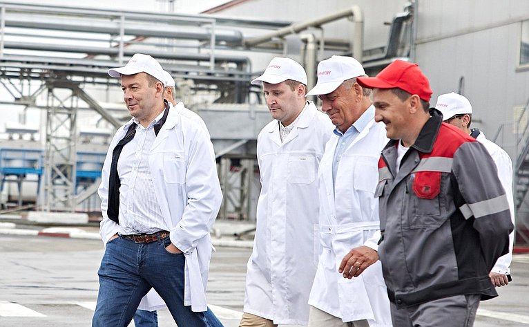 Сергей Митин поснтил производства одного из агропромышленных холдингов в Брянской области