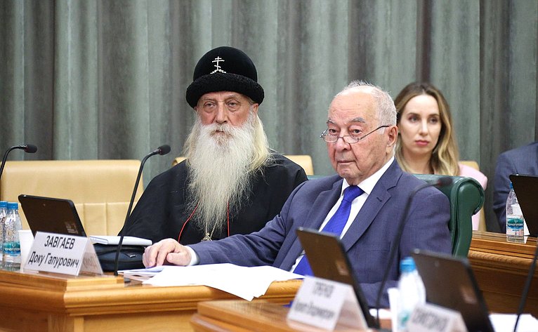 Заседание Совета по межнациональным отношениям и взаимодействию с религиозными объединениями при Совете Федерации на тему «Сохранение этнокультурного и языкового многообразия РФ»