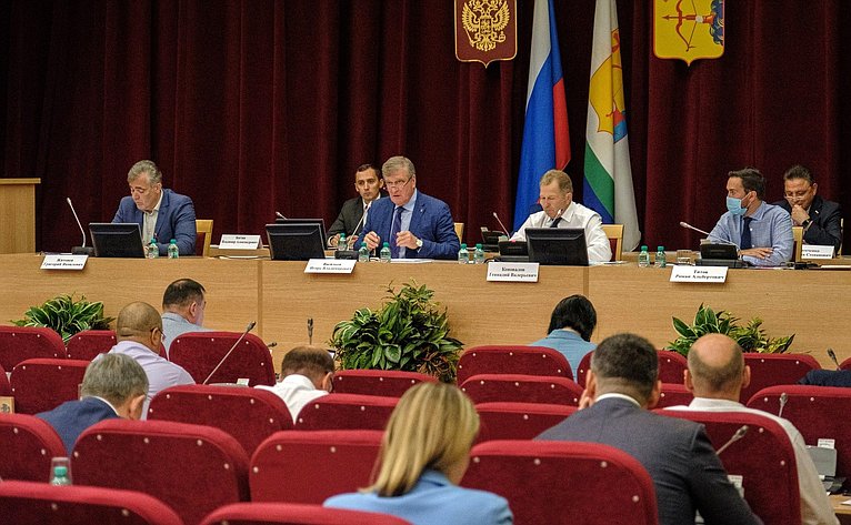 Вячеслав Тимченко принял участие в пленарном заседании регионального Законодательного Собрания