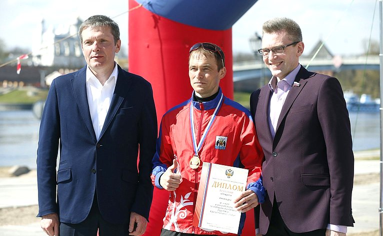 А. Костюков поздравил участников Чемпионата России по спортивному ориентированию, прошедшего в Великом Новгороде