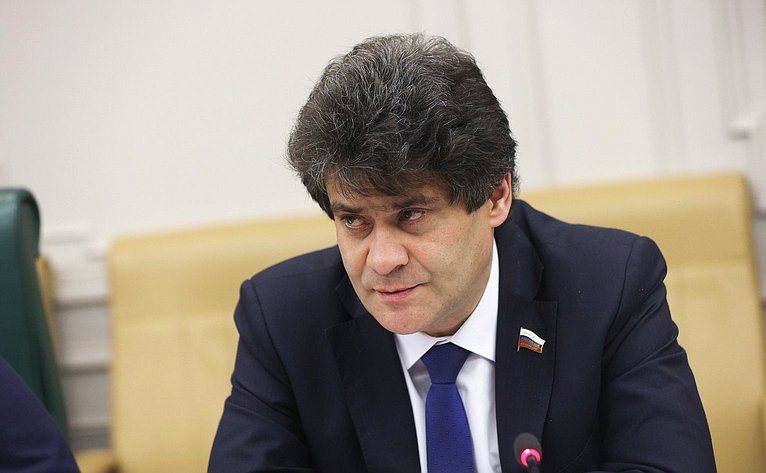 Александр Высокинский