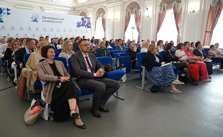 Александр Русаков принял участие во Всероссийском форуме, посвященном третьей миссии университета