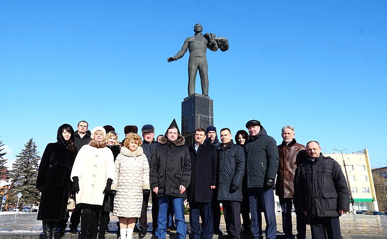 Нина Куликовских приняла участие в мероприятиях, посвященных 87-й годовщине со дня рождения первого космонавта планеты Ю. Гагарина