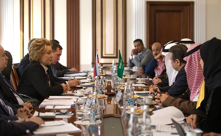 Встреча В. Матвиенко с заместителем Председателя Консультативного совета Королевства Саудовская Аравия Яхъей Абдуллой Ас-Самааном
