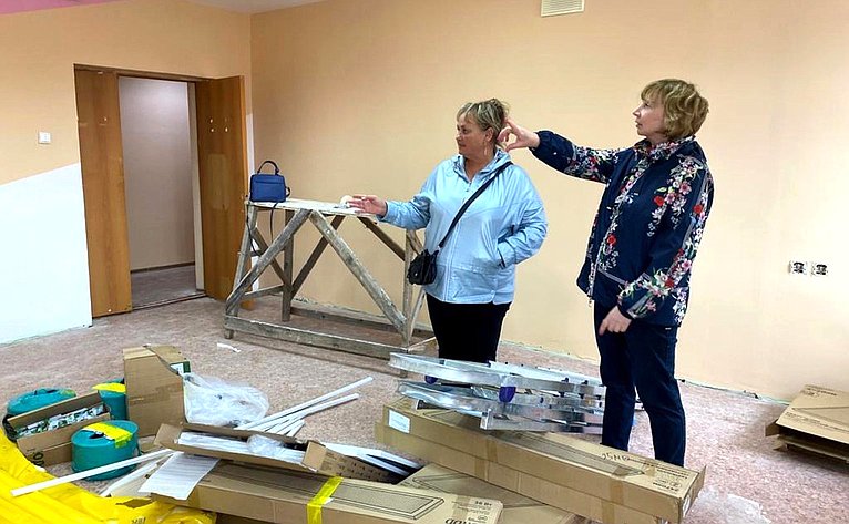 Римма Галушина в рамках работы в регионе проинспектировала ход ремонтных работ в специальной (коррекционной) школе-интернате г. Нарьян-Мара