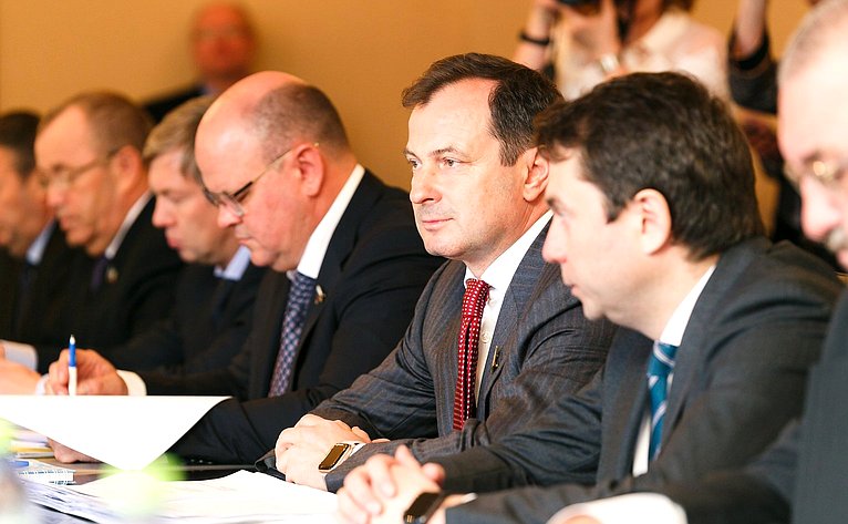 Выездное заседание Комитета СФ по экономической политике в Мурманске