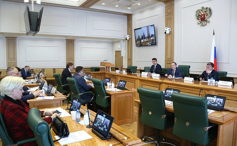 Расширенное совещание Комитета СФ по Регламенту и организации парламентской деятельности по вопросам ценообразования в отрасли промышленного производства