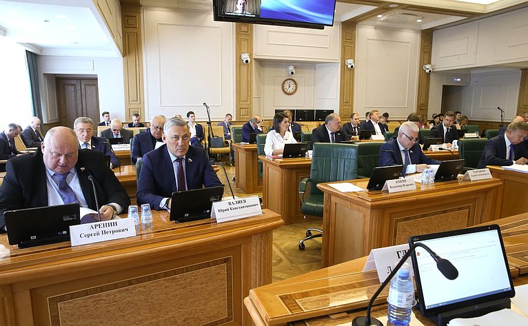 Совместное заседание Комитета СФ по Конституционному законодательству и государственному строительству совместно с Комитетом СФ по обороне и безопасности