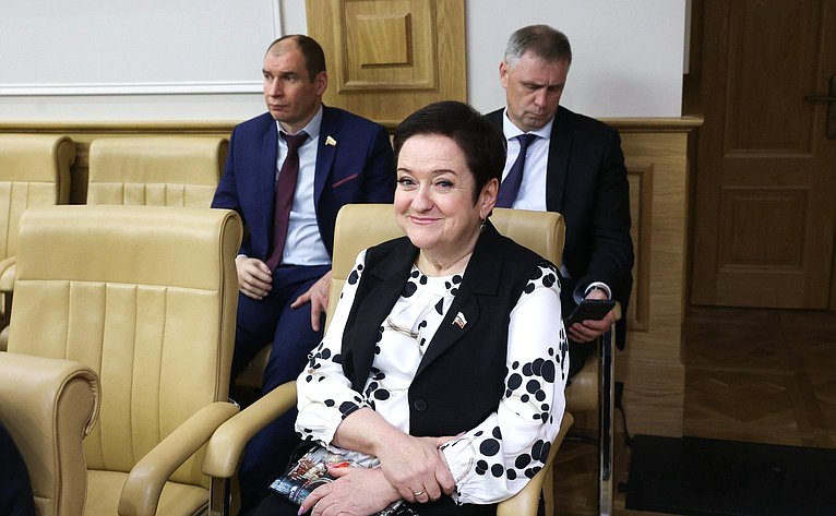 Лариса Мельник
