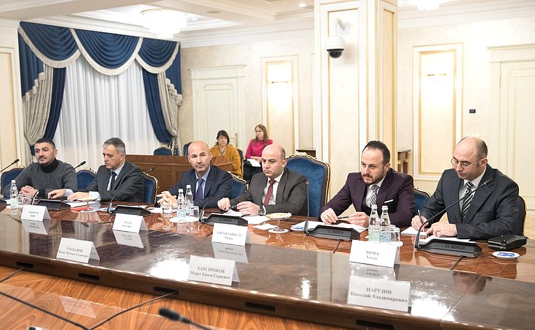 Встреча И. Умаханова с представителями деловых кругов Турции