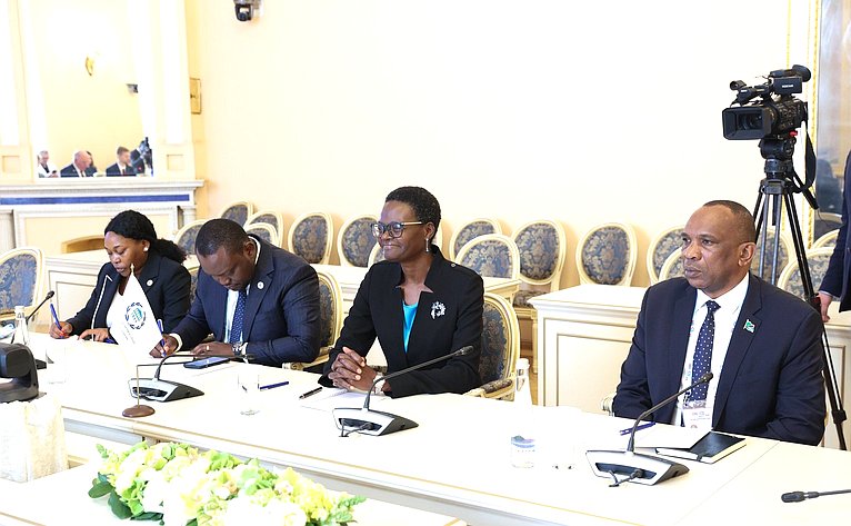 Валентина Матвиенко провела встречу с Председателем Межпарламентского союза, Председателем Национального собрания Объединенной Республики Танзании Тулией Эксон
